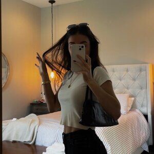 Meet your Posher, Bailey